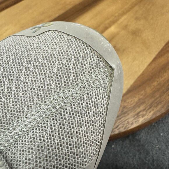 On Cloud Waterproof Womens Size 6.5 Gray Athletic Running Shoes Sneakers - Picture 12 of 13